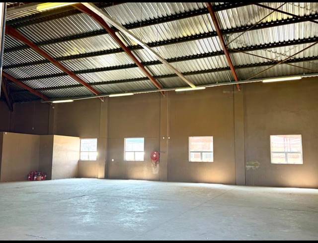 INDUSTRIAL PROPERTY TO RENT IN MAGNA VIA INDUSTRIAL